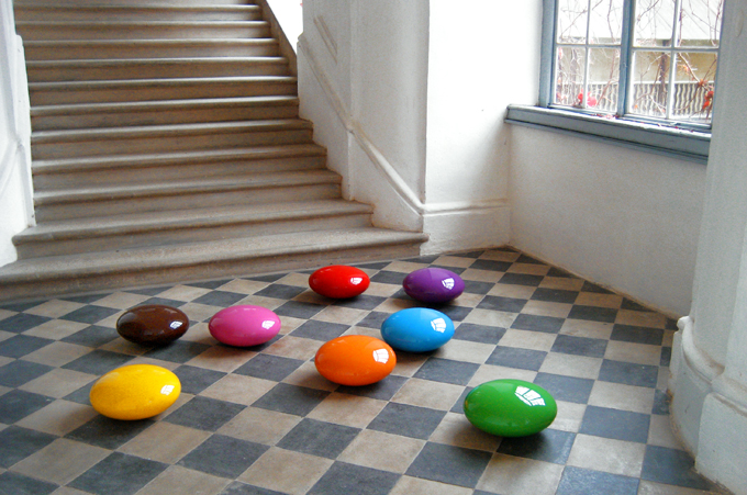 Uta Weber:  MULTICOLOR Objekte und Zeichnungen
