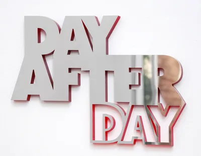 Babak Saed: DAYAFTER-DAY