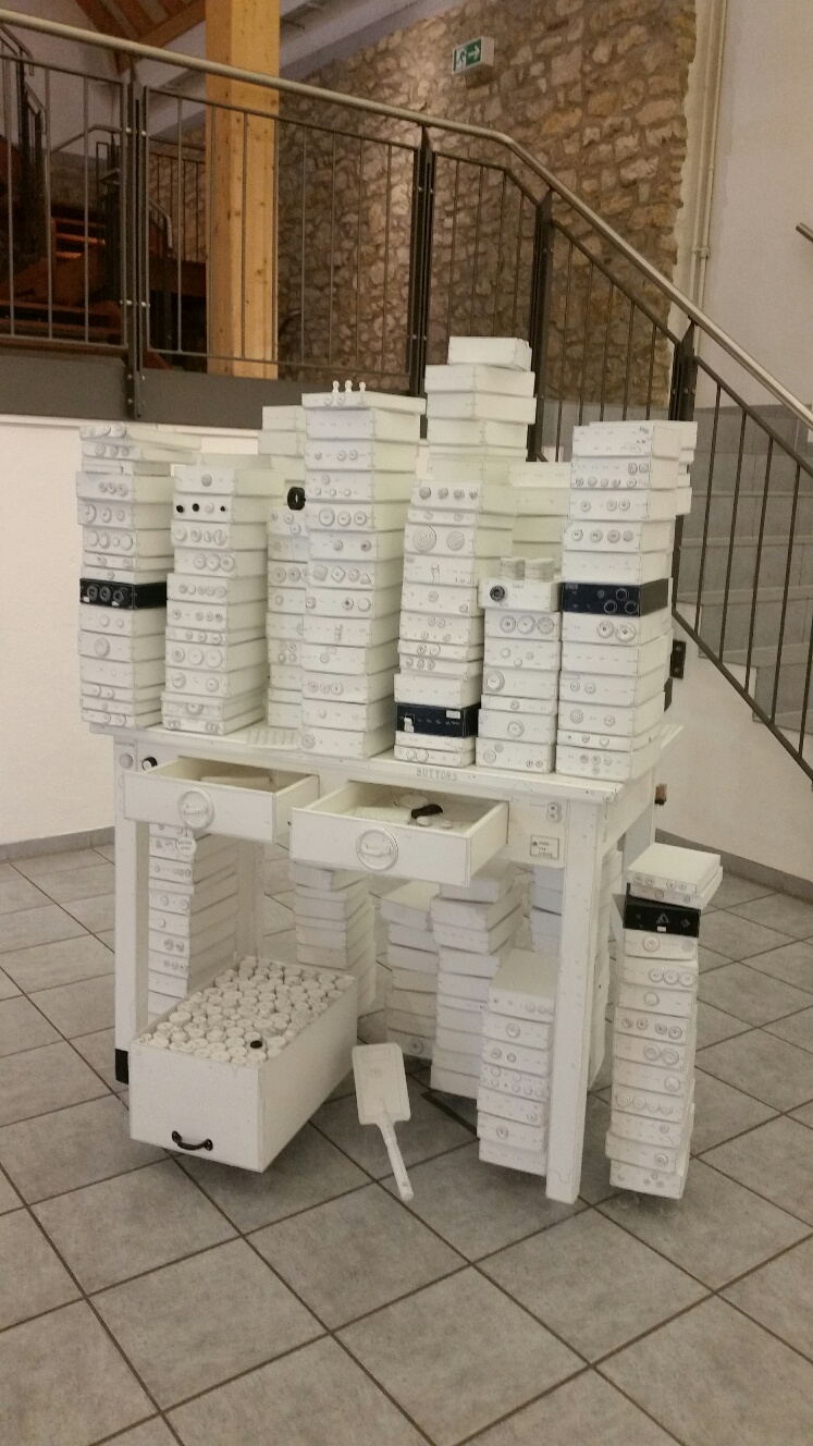 Besprechung der Ausstellung "manythings" im EKV